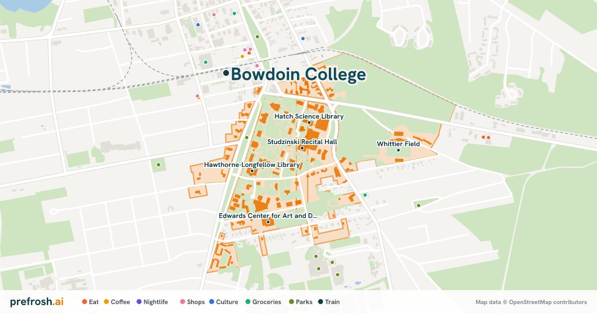 Campus map of Bowdoin College in Brunswick, ME, showing Studzinski Recital Hall, Hatch Science Library, Pierce Art Library and Bowdoin College Museum of Art, with nearby restaurants, coffee and shops